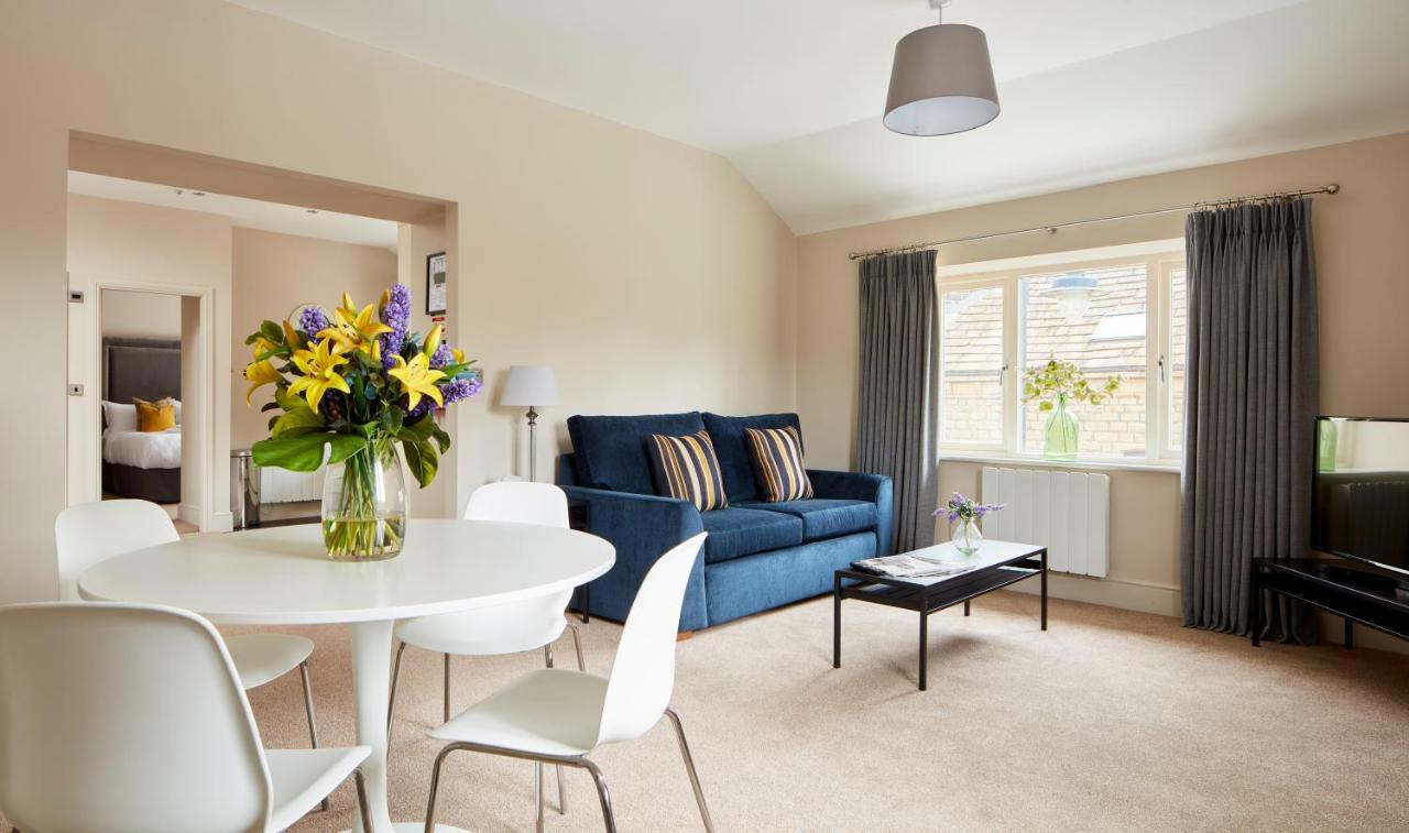 Rooms By Bistrot Pierre At The Crescent Inn Ilkley Exterior foto